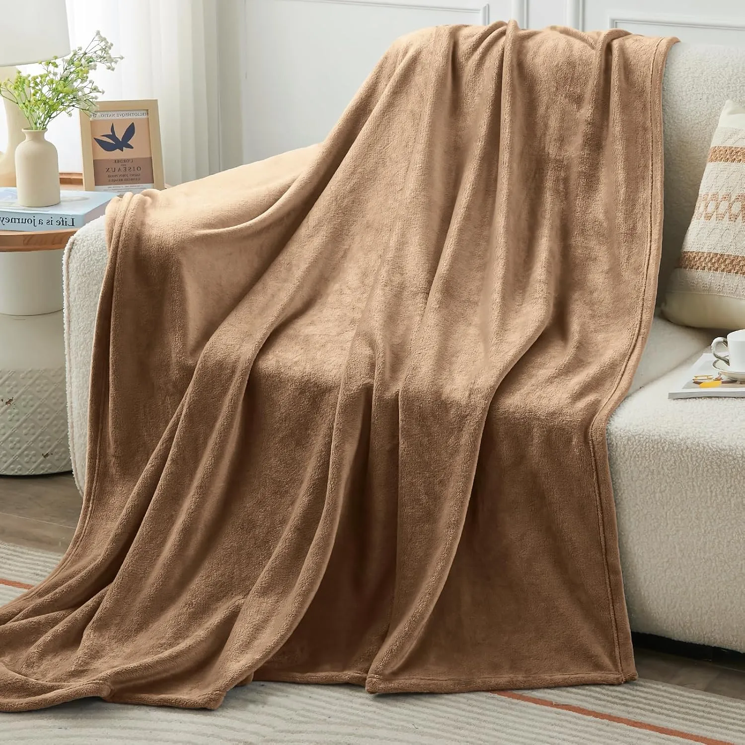 KMUSET Brown Fleece Throw Blanket for Couch - Warm Cozy Soft Lightweight Blankets All Seasons Suitable 50 x 60 inches