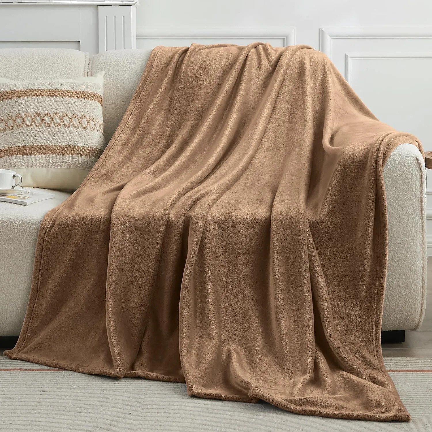 KMUSET Brown Fleece Throw Blanket for Couch - Warm Cozy Soft Lightweight Blankets All Seasons Suitable 50 x 60 inches