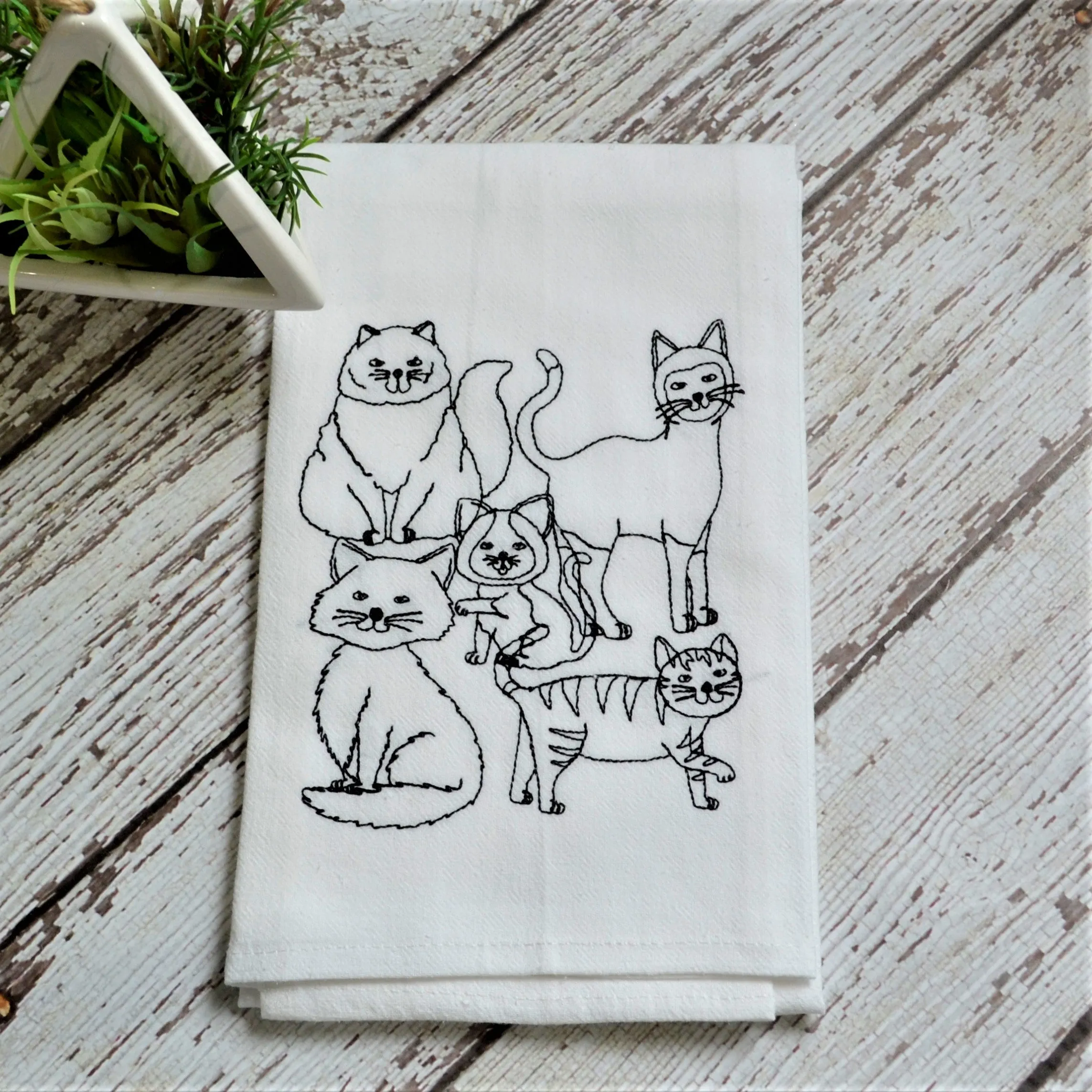 NEW! Lots of Cats 30x30 Tea Towel (4)