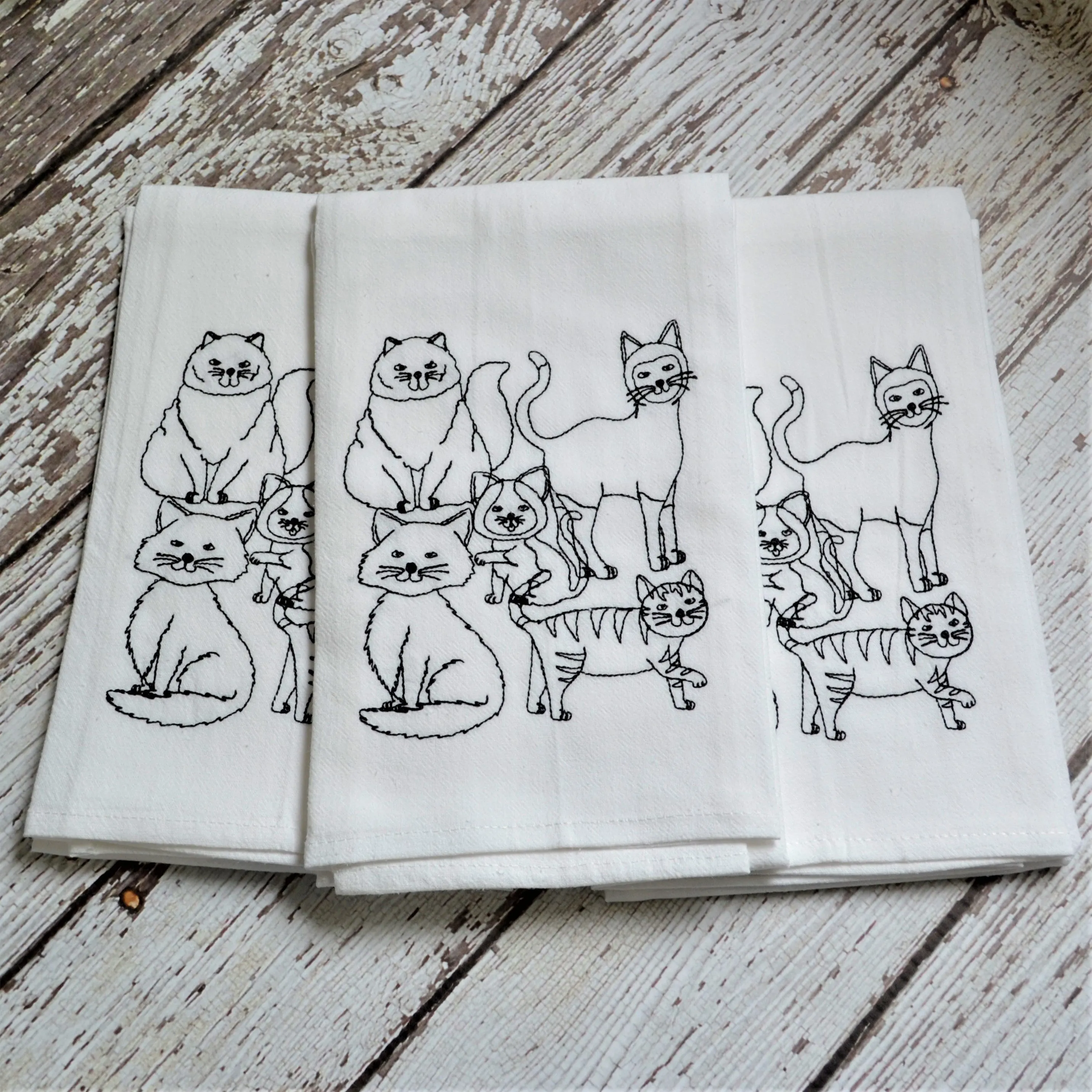 NEW! Lots of Cats 30x30 Tea Towel (4)