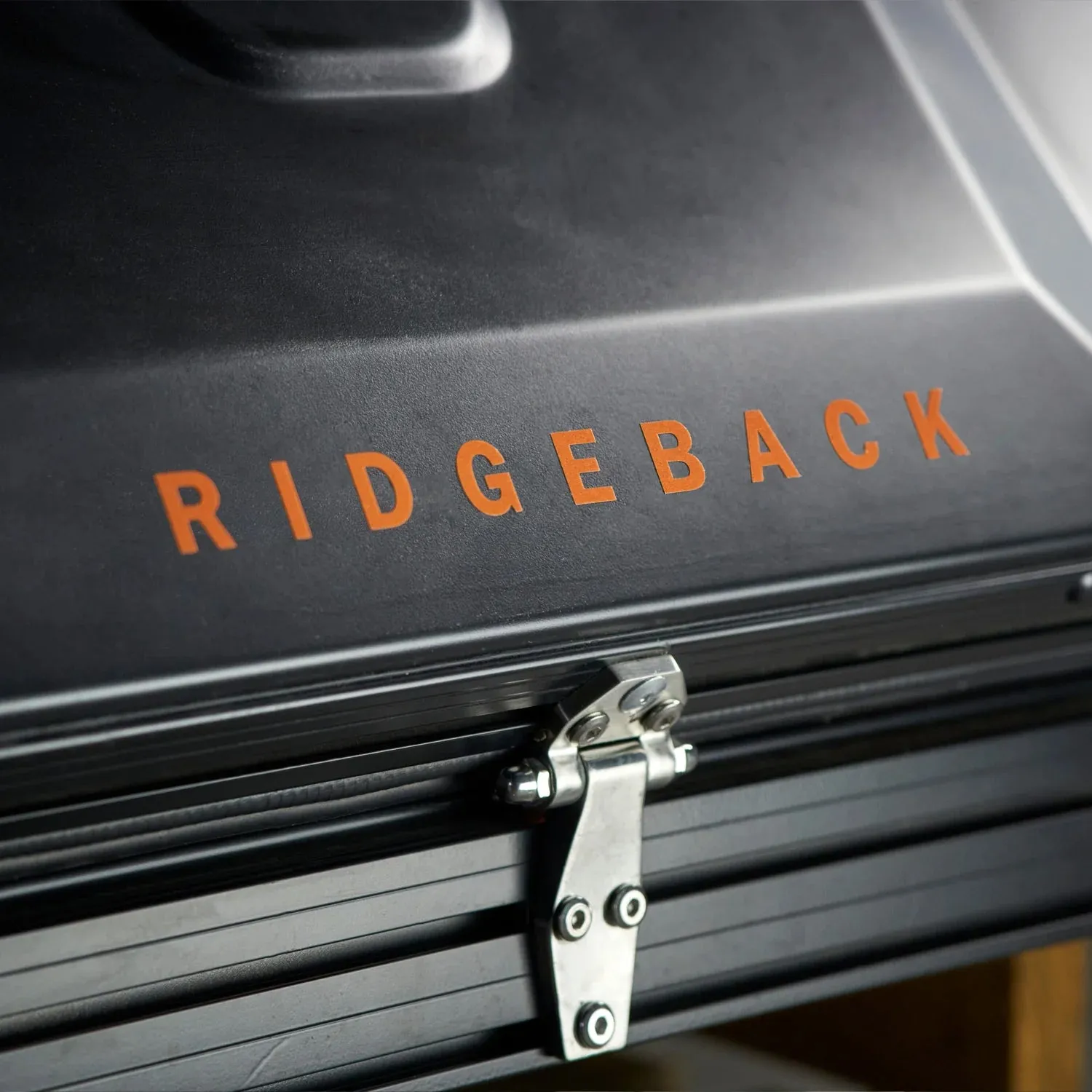 Ridgeback Hard Shell Roof Top Tent - Darche - T050801554T
